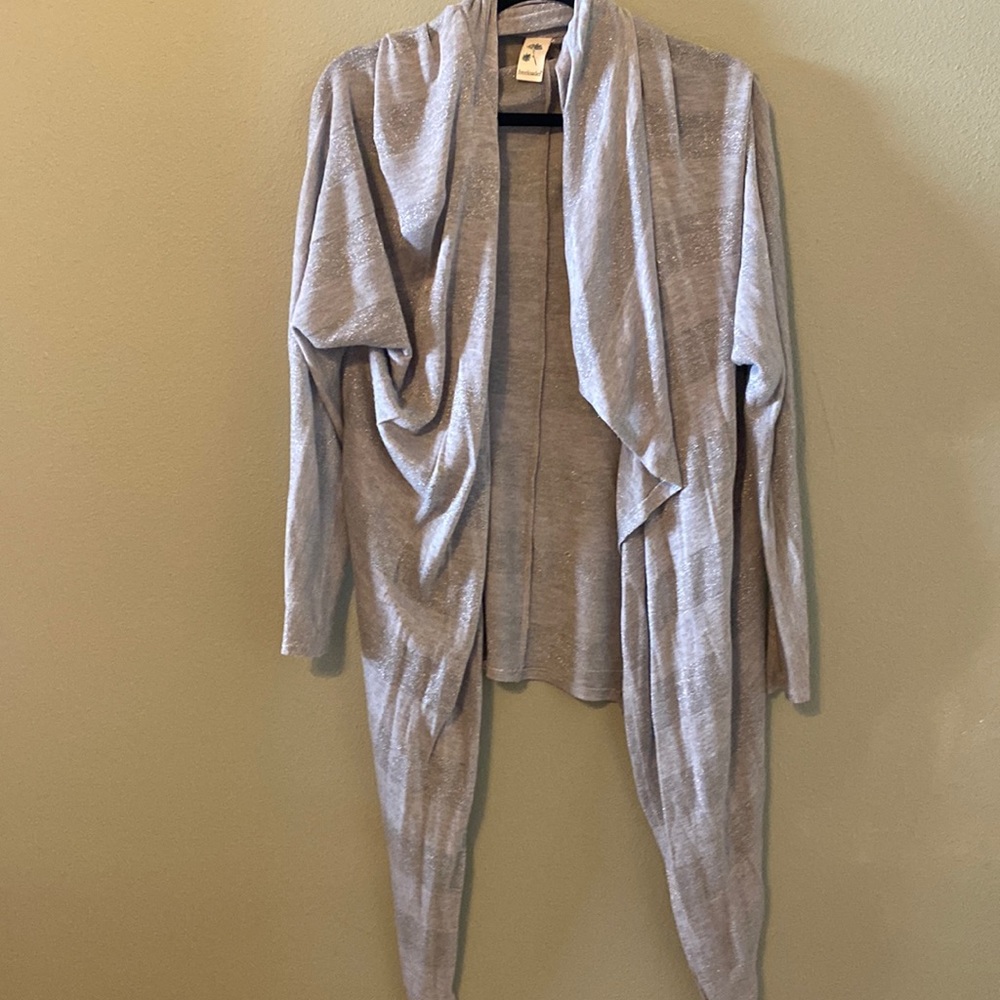Cardigan, thin and a drape neck